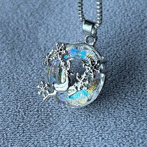 Reindeer with Snowflakes Necklace ~ Stunning Iridescent Stone ~ Brand New!